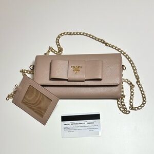 Prada Saffiano Peonia Fiocco Bow Zip
Around Wallet GG-W1217P-0008